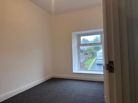 4 bedroom semi-detached house to rent - Photo 1