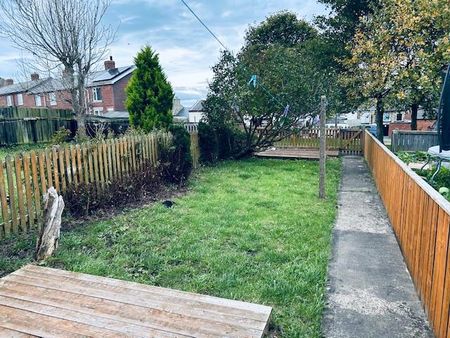 2 bedroom terraced house to rent - Photo 3