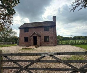 Dunbridge Lane, Awbridge, Romsey, Hampshire, SO51 - Photo 1