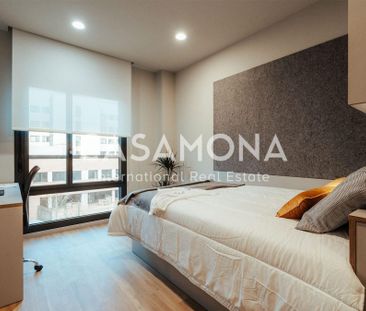 Modern Student Residence with Pool and Gym 1 Bedroom Apartment with terrace in Poble Nou - Photo 1