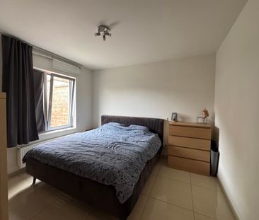 Gelijkvloers appartement met 2 slaapkamers - Photo 1