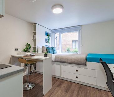 Studio to rent - Photo 1