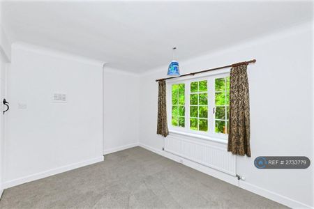 5 bedroom detached house to rent - Photo 5