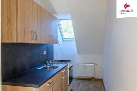 Pronájem bytu 2+1 48 m² - Fotografie 2