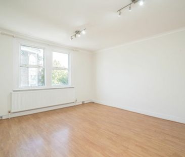 Streatham High Road, SW16, London - Photo 5