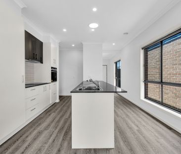 59 Selbourne Street, Strathtulloh VIC 3338 - House For Rent | Domain - Photo 6