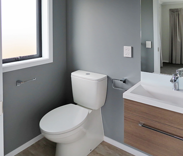 Wainuiomata Living - Photo 1