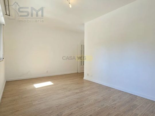 Apartment T2 in Cacém e São Marcos, Sintra - Photo 1
