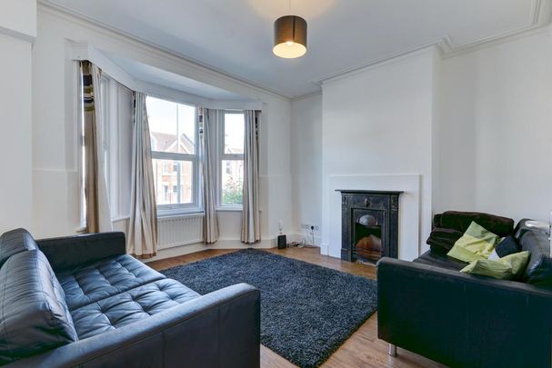 6 bedroom house to rent - Photo 1