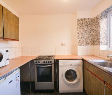 Studio to rent - Photo 4