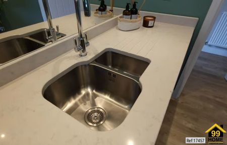 2 bed Flat in 50 Dymock Street , London, SW6 3HA - Photo 3