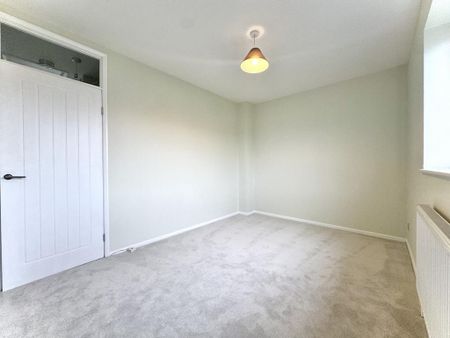 2 bedroom terraced house to rent - Photo 3