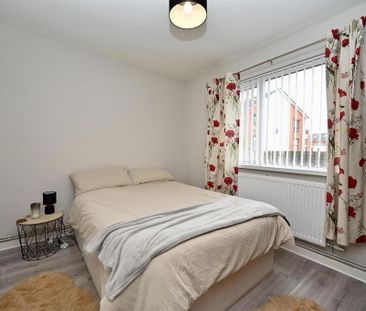 21 Ravenhill Court, Belfast, BT6 8FS - Photo 3