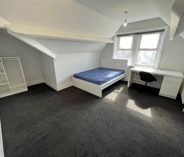 1 bedroom in a house share to rent - Photo 6