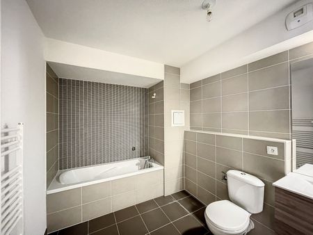 Location Appartement 2 pièces 45m² STRASBOURG 67200 - Photo 4