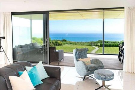 Wharncliffe Road, Highcliffe, Christchurch, Dorset, BH23 - Photo 3