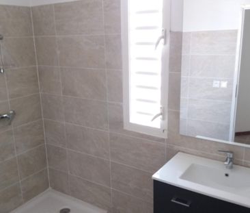 Location Appartement 59.27m² 3 pièces Fort de france - Photo 2