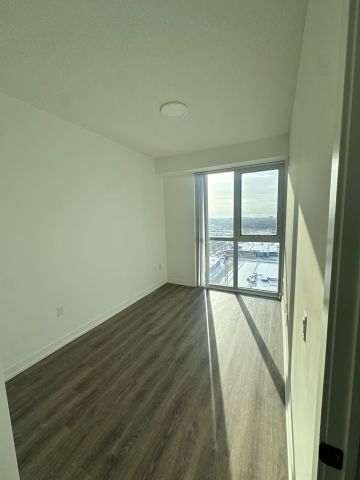 For Lease - 8 interchange Way Unit# 3212, Vaughan, Ontario - Photo 3