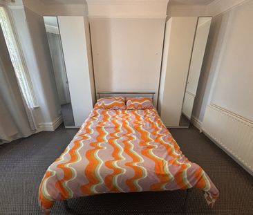 Room in a Shared House, Furness Road, NW10 - Photo 1