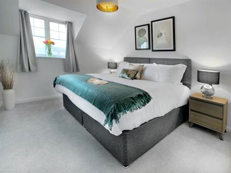 2 Bed, House - Photo 4