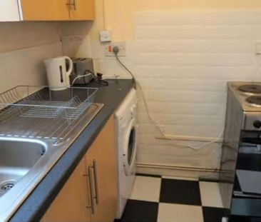 1 bedroom flat to rent - Photo 6