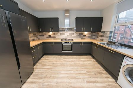 Burchett Place, Woodhouse, Leeds - Photo 4