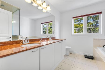 For Lease - 4131 Shipp Drive, Mississauga, Ontario - Photo 2