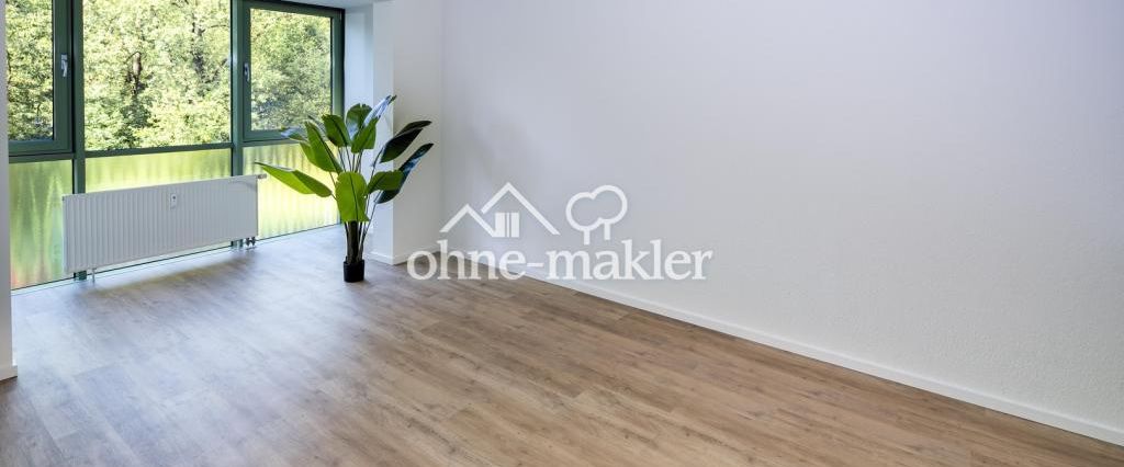 Wohnen mit LIFT - helle, moderne TOP 2-Zimmer-Wohnung ab 01.04.26 mit EBK, Balkon & Loggia - Photo 1