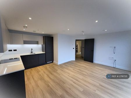 1 bedroom flat to rent - Photo 2