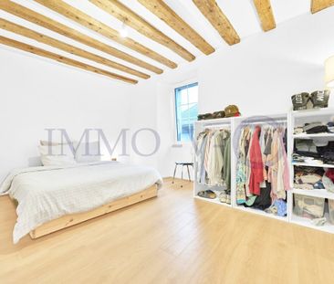 STANDING AND RENOVATED WITH STAMP AND BALCONY - Foto 3