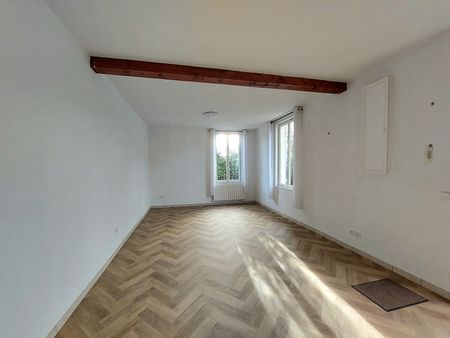 Location Maison 3 pièces 73m² - Photo 2
