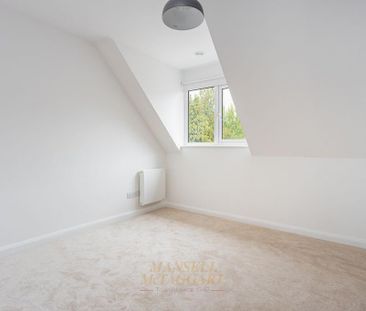4 bedroom terraced house to rent - Photo 5