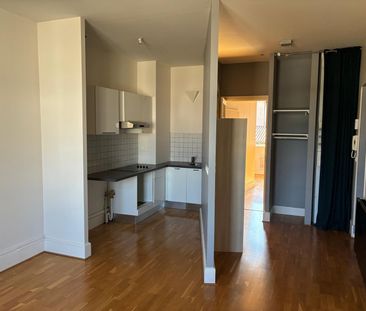 Location Appartement 2 pièces 48m² VALENCE 26000 - Photo 4