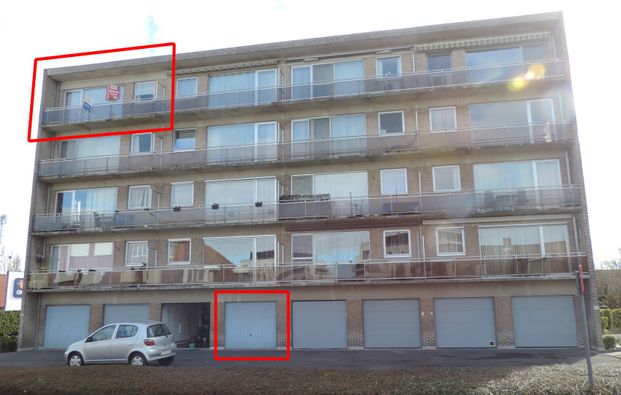 Twee-slaapkamerappartement met garage in Roeselare. - Photo 1