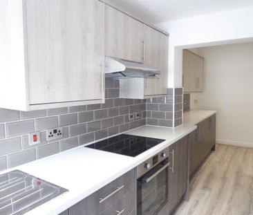2 Bedroom Terraced House To Rent - Photo 3