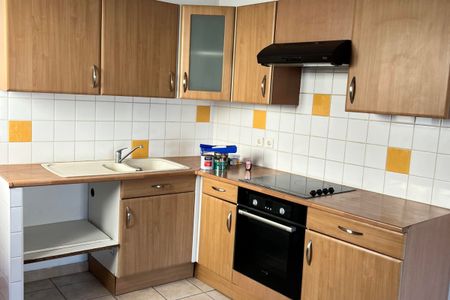 Appartement T2 centre ville de Pont-St-Esprit - Photo 3