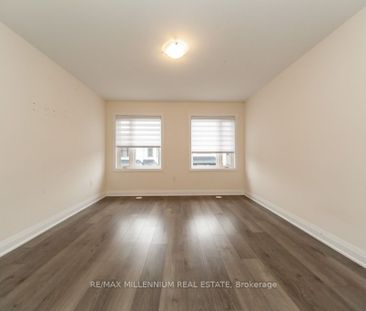 Townhouse For Lease | E8112622 - Photo 2