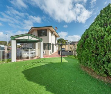 21C Hertha Place, Innaloo WA 6018 - House For Rent | Domain - Photo 1
