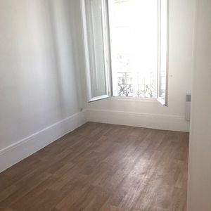 Location Appartement 2 pièces 27m² ISSY LES MOULINEAUX 92130 - Photo 2