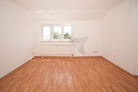 !! Romantische 4 Zimmer DG-Wohnung in C-Ebersdorf direkt im Grünen !! - Photo 5