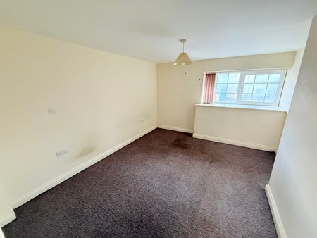 Sherborne Road, Yeovil, Somerset - Photo 2