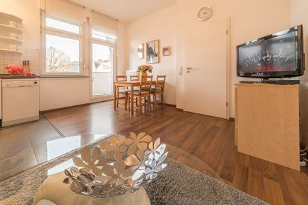 City-Residence: Nette 2-Zimmer-Wohnung in schönem Altbau - Photo 3