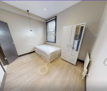 1 bedroom in a house share to rent - Photo 5