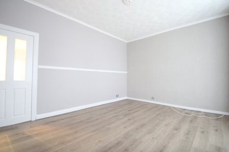 75 Dinart Street, Glasgow, G33 2DF - Photo 5