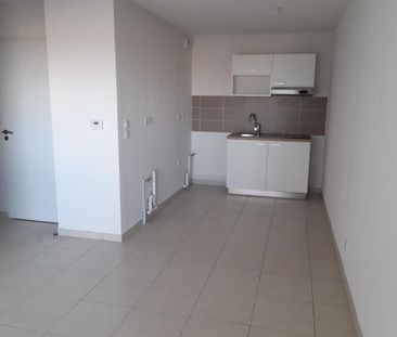 Location Appartement 2 pièces 42m² MARSEILLAN 34340 - Photo 1