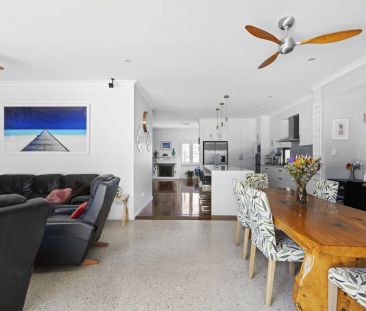 Character, Space & Family Lifestyle in a Sought-After Pocket - Photo 3