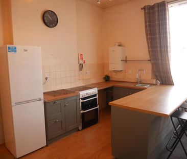2 bedroom flat to rent - Photo 6