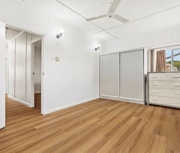 162 South Station Road, Silkstone QLD 4304 - House For Rent | Domain - Photo 2