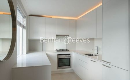 2 Bedroom flat to rent in Fulham Road, Chelsea, SW3 - Photo 2