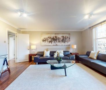 3 bedroom flat to rent - Photo 4